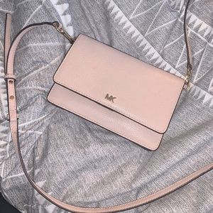 Michael Kors Crossbody wallet/purse
